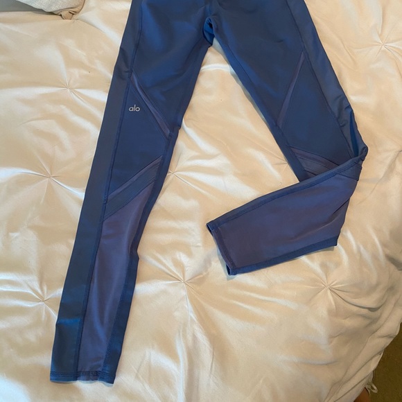 SOLD Alo high waisted mesh leggings - Picture 3 of 3